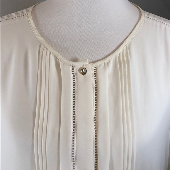 Dana Buchman blouse - Picture 2 of 4